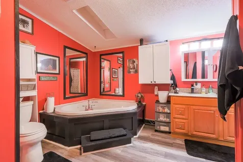 11 Flaghole Road Franklin NH 03235