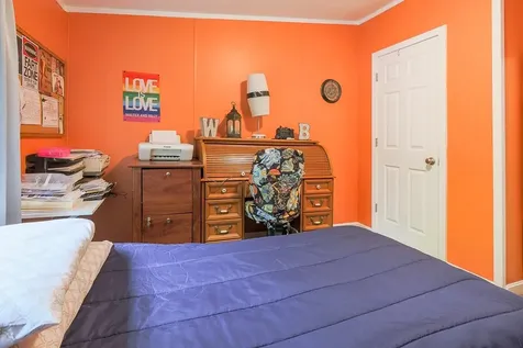 11 Flaghole Road Franklin NH 03235