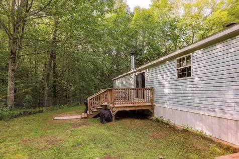 11 Flaghole Road Franklin NH 03235