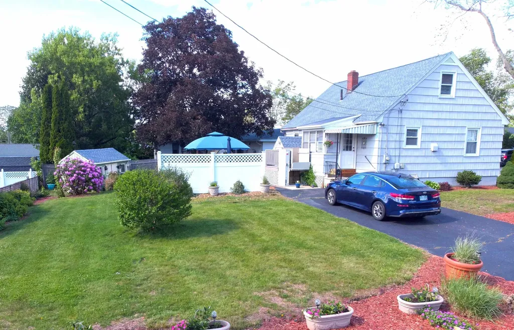 55 Harding Street Manchester NH 03109