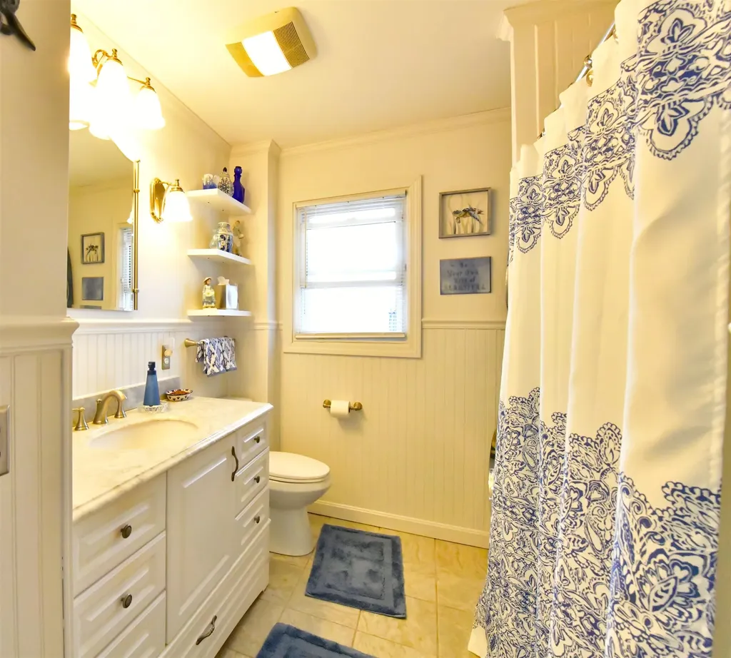 55 Harding Street Manchester NH 03109