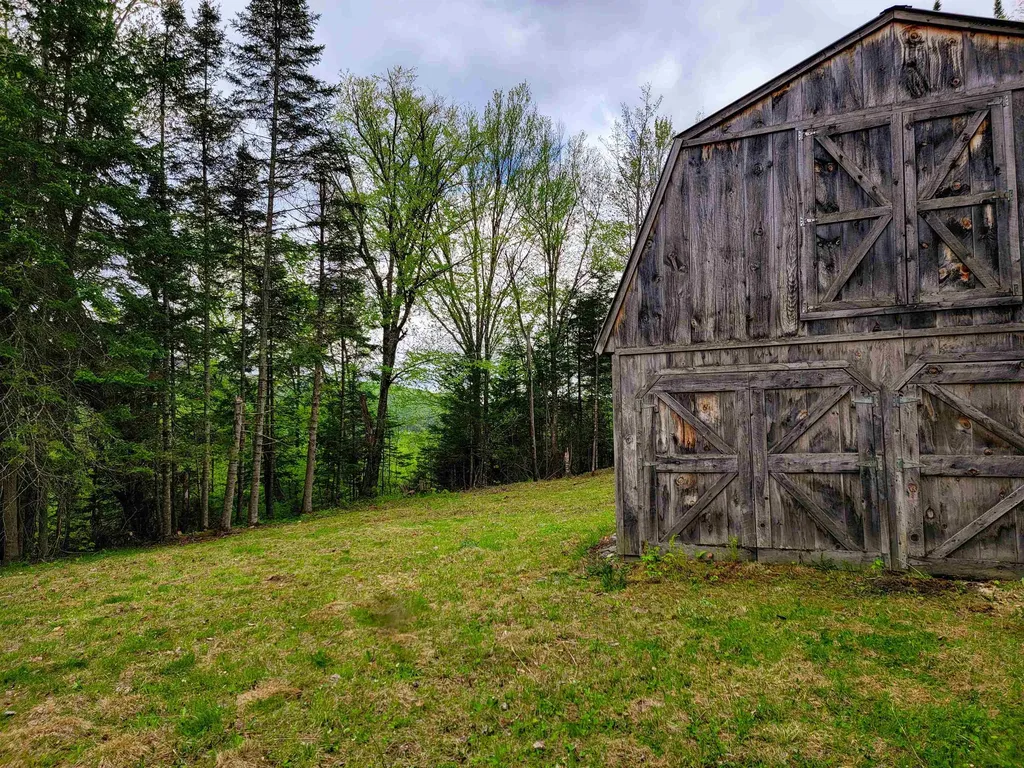 5897 Vt-102 Bloomfield VT 05905