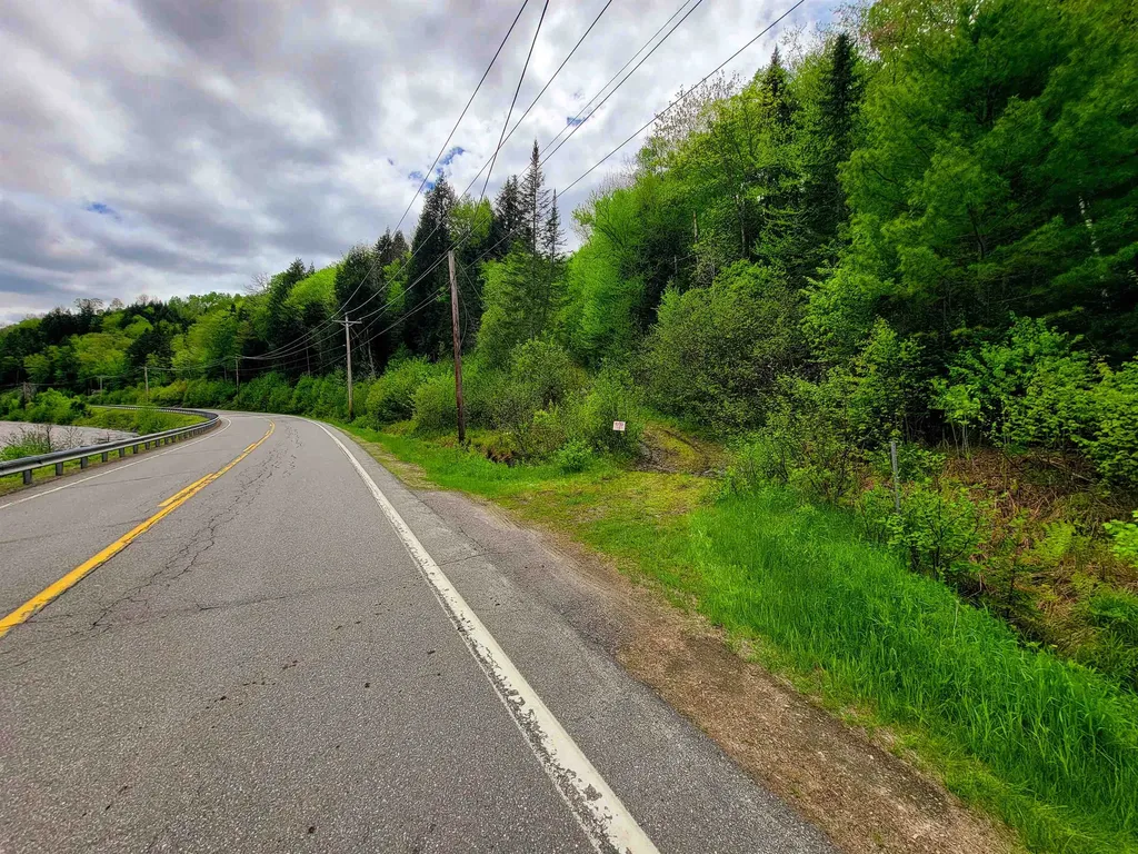 5897 Vt-102 Bloomfield VT 05905