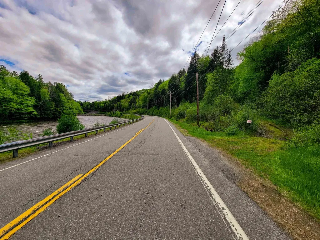 5897 Vt-102 Bloomfield VT 05905