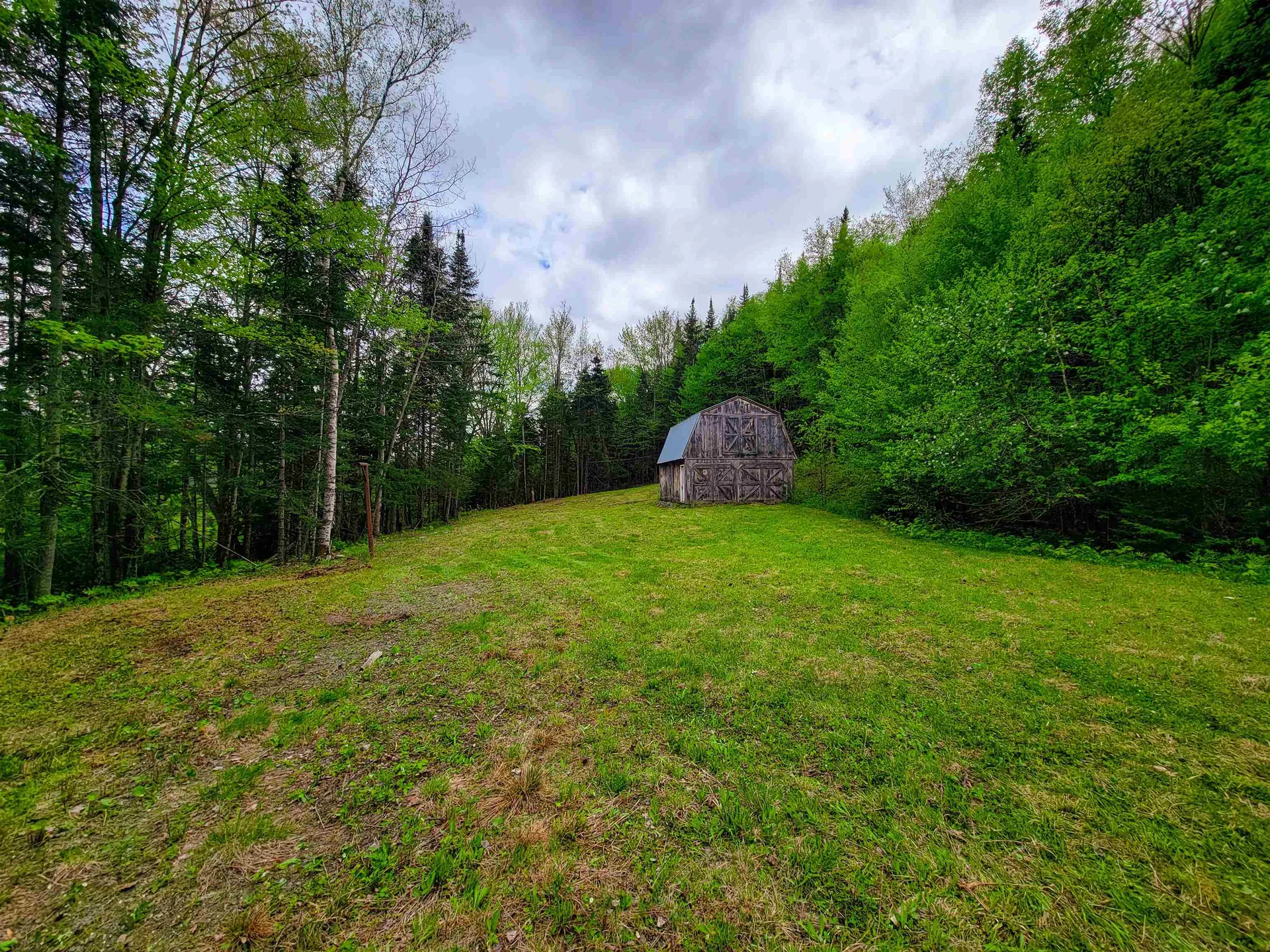 5897 Vt-102 Bloomfield VT 05905