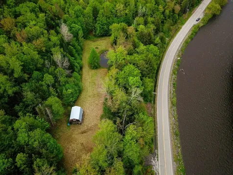 5897 Vt-102 Bloomfield VT 05905