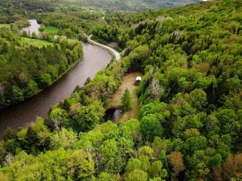 5897 Vt-102 Bloomfield VT 05905