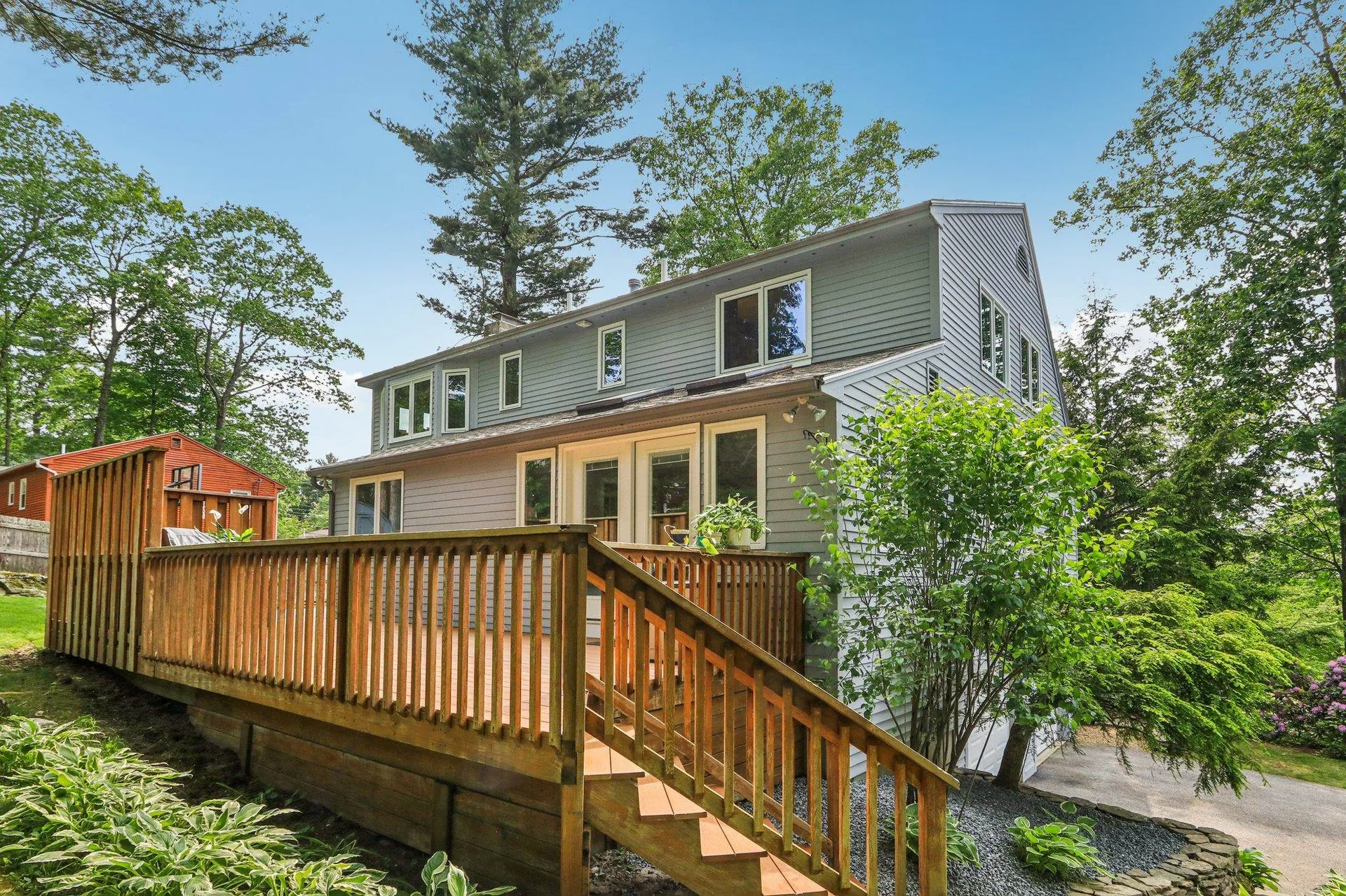 2 Warton Road Nashua NH 03062