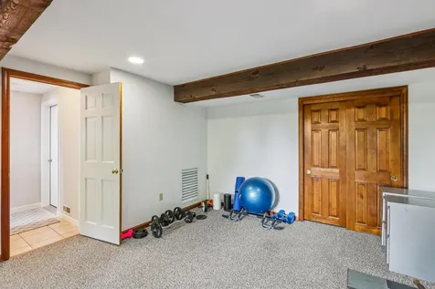 2 Warton Road Nashua NH 03062