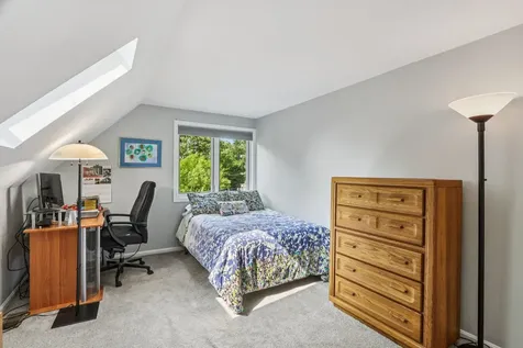 2 Warton Road Nashua NH 03062