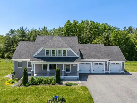 6 Tannery Way Kensington NH 03833