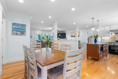 6 Tannery Way Kensington NH 03833
