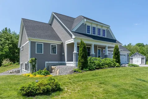 6 Tannery Way Kensington NH 03833