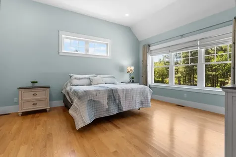 6 Tannery Way Kensington NH 03833