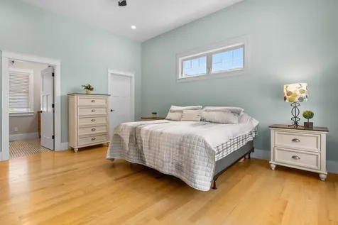 6 Tannery Way Kensington NH 03833