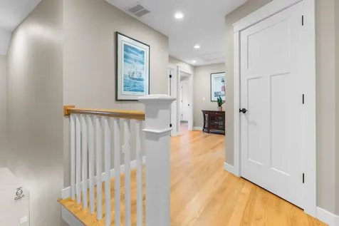 6 Tannery Way Kensington NH 03833