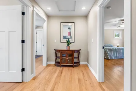 6 Tannery Way Kensington NH 03833