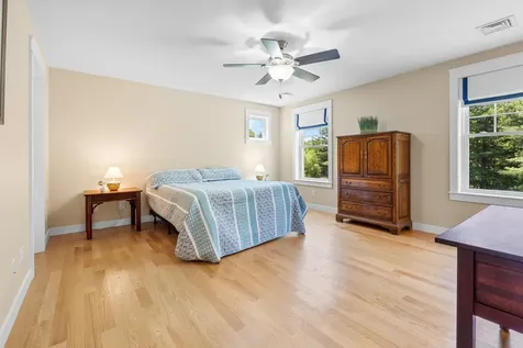 6 Tannery Way Kensington NH 03833
