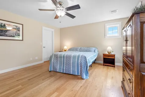 6 Tannery Way Kensington NH 03833
