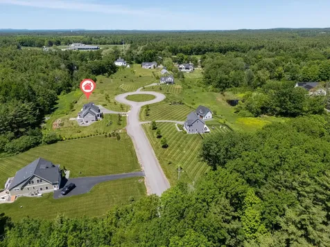 6 Tannery Way Kensington NH 03833