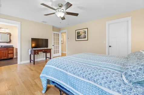 6 Tannery Way Kensington NH 03833