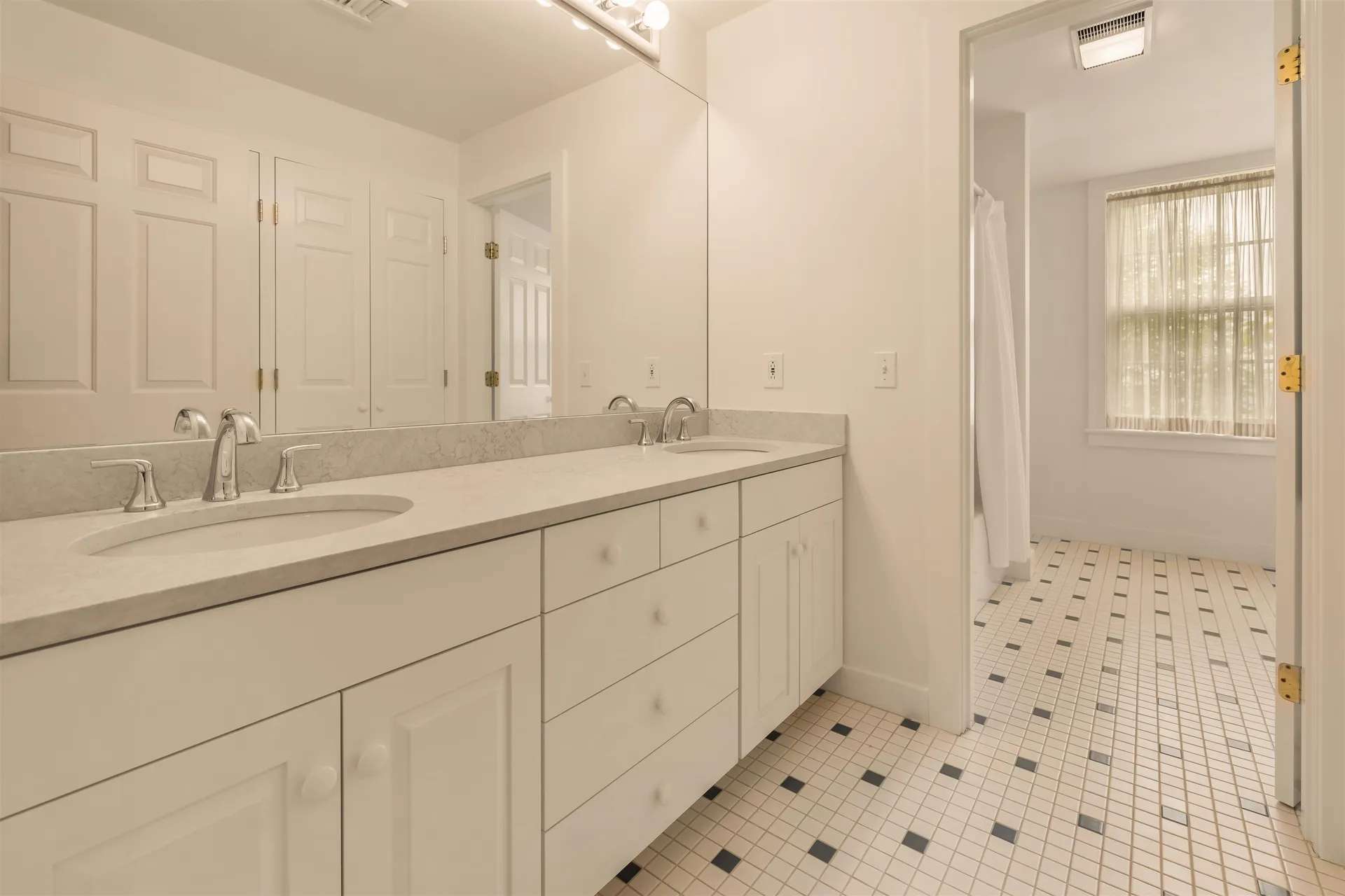 3 Saddle Run Road Hanover NH 03755