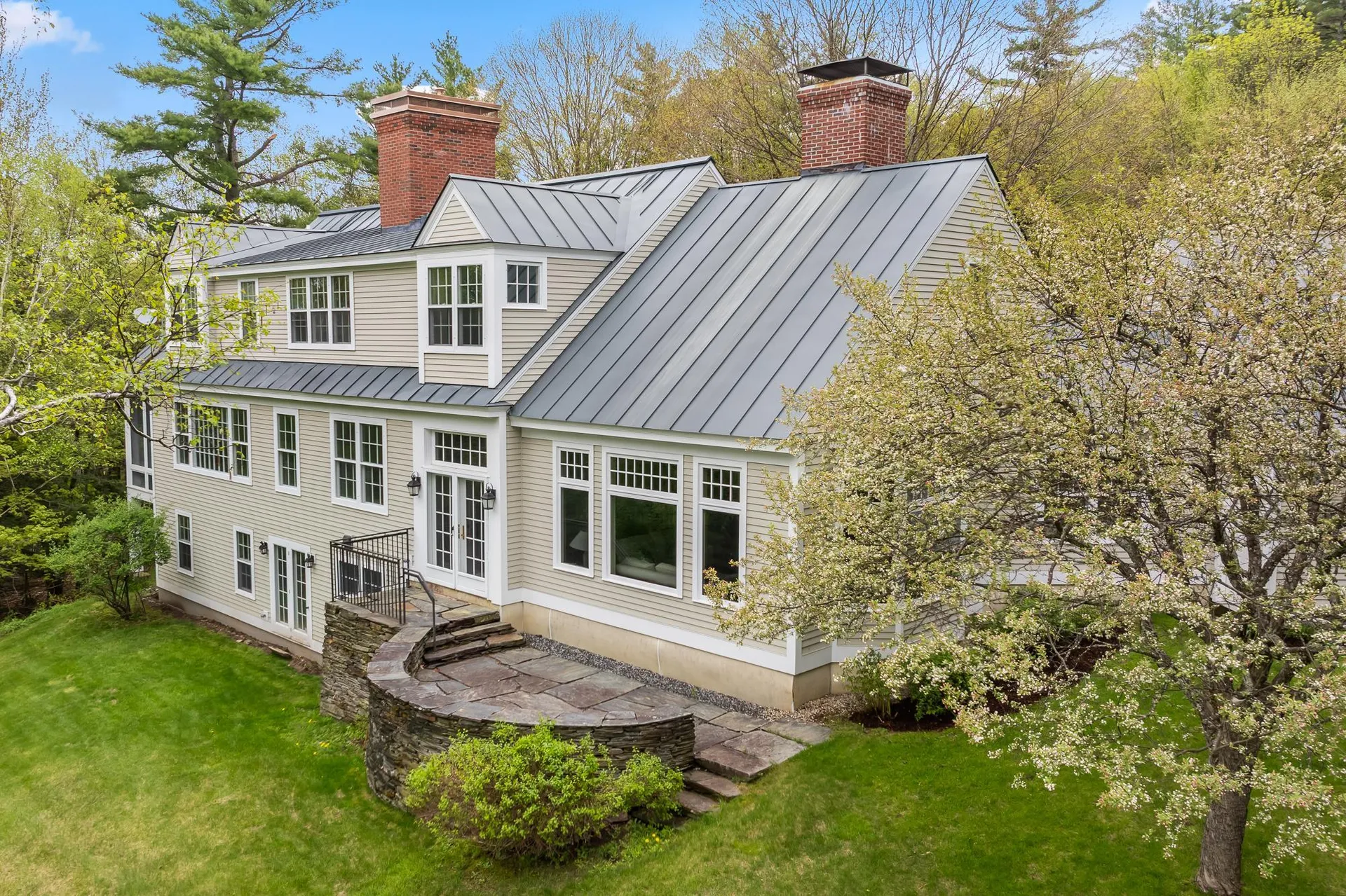 3 Saddle Run Road Hanover NH 03755