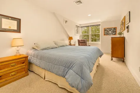 3 Saddle Run Road Hanover NH 03755