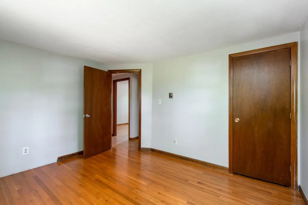 22 Chatham Circle Salem NH 03079