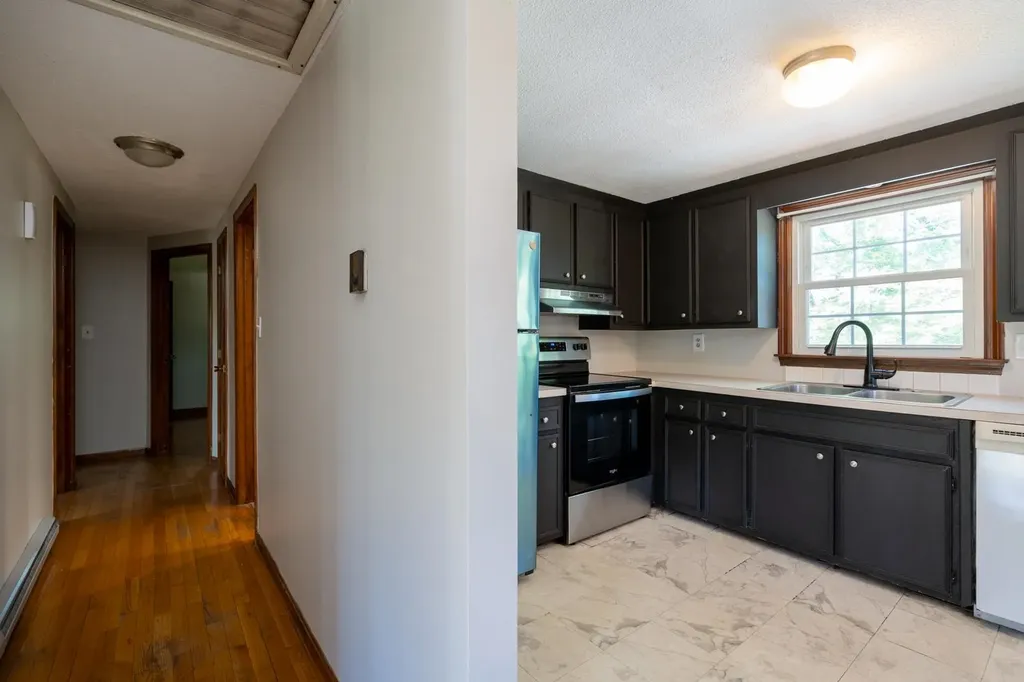 22 Chatham Circle Salem NH 03079