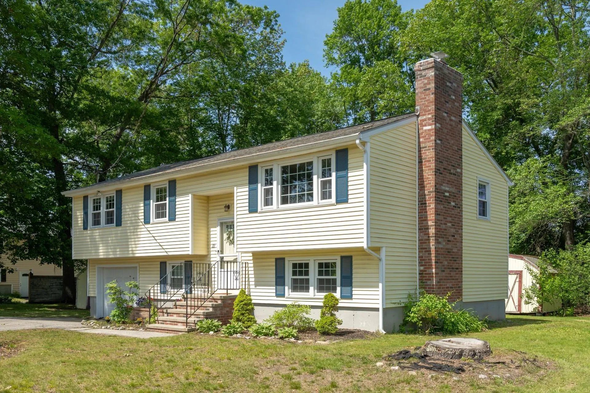 22 Chatham Circle Salem NH 03079