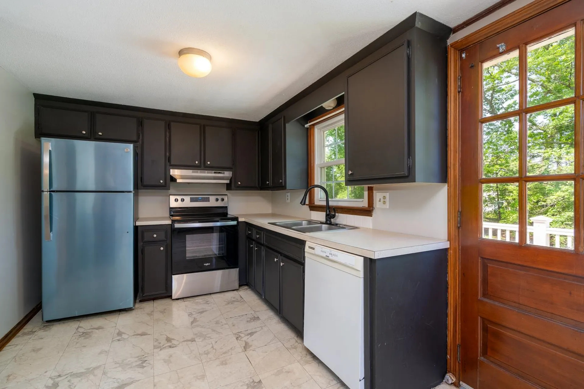 22 Chatham Circle Salem NH 03079