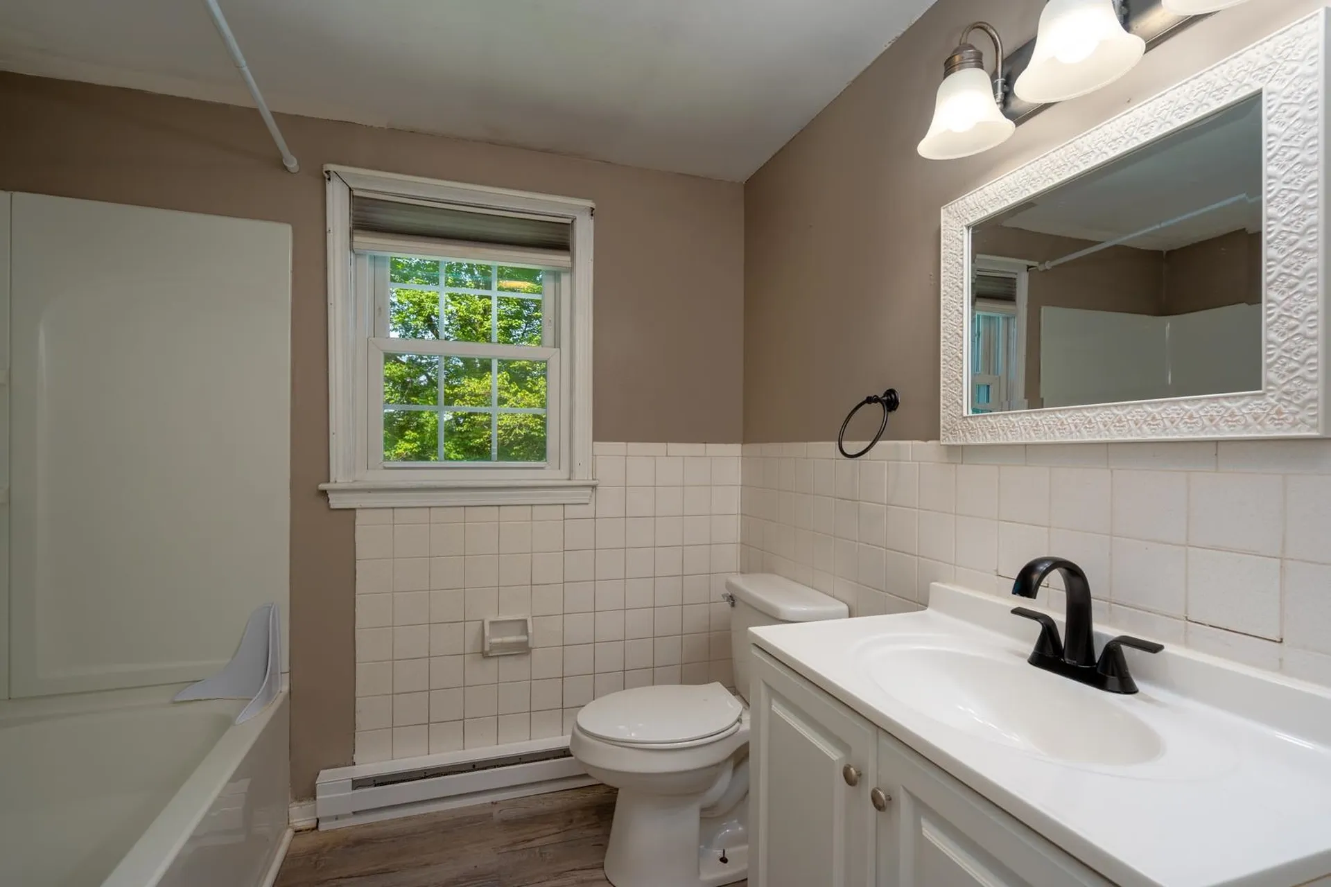 22 Chatham Circle Salem NH 03079