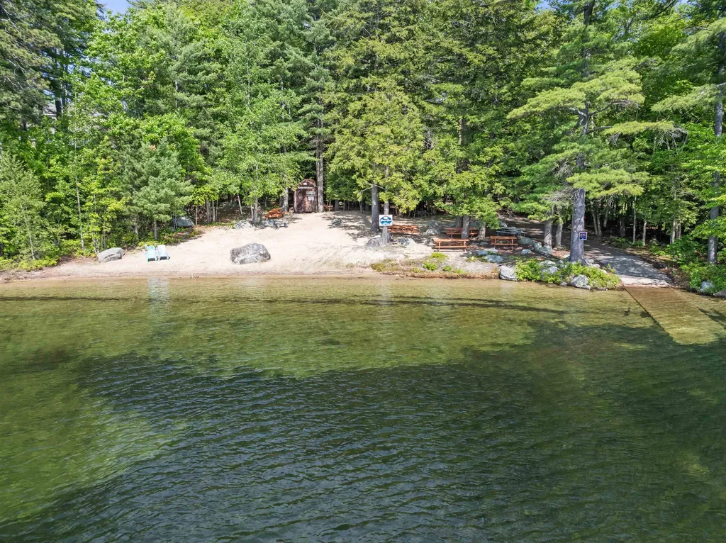 56 Old Hubbard Road Meredith NH 03253