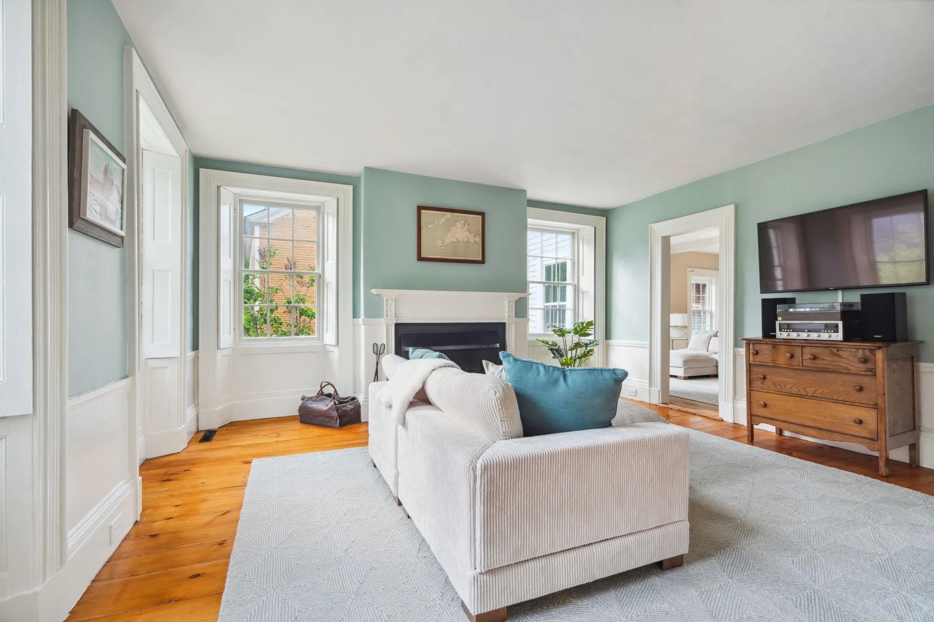 136 Main Street Francestown NH 03043