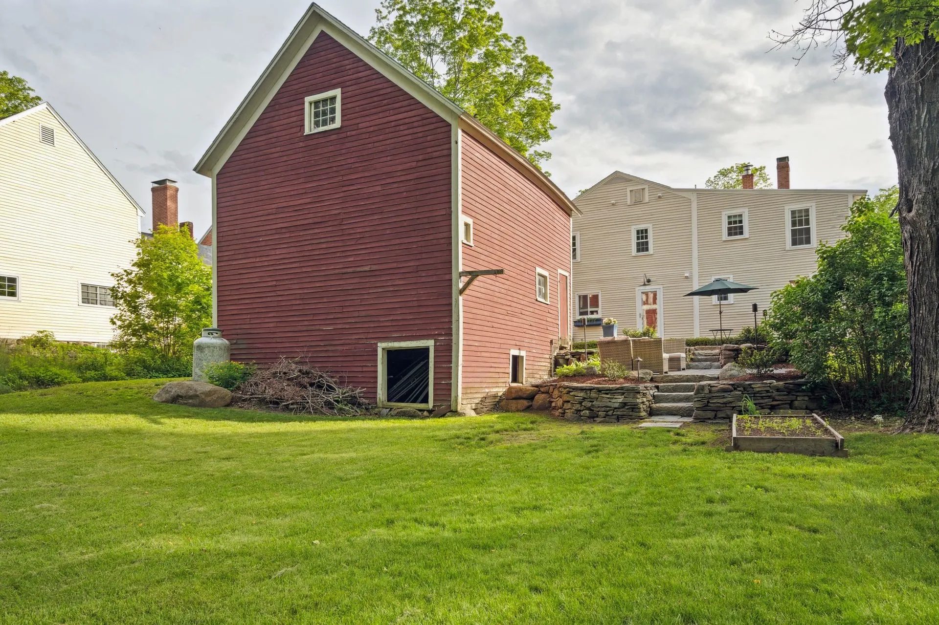 136 Main Street Francestown NH 03043