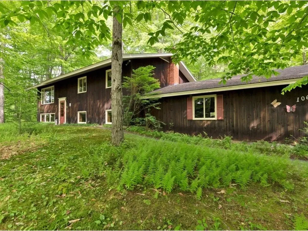 106 Silver Circle Barre Town VT 05641-9047