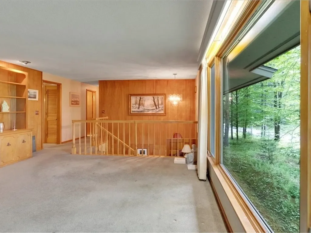 106 Silver Circle Barre Town VT 05641-9047