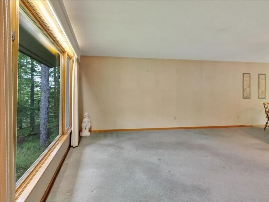 106 Silver Circle Barre Town VT 05641-9047