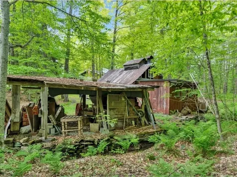 106 Silver Circle Barre Town VT 05641-9047