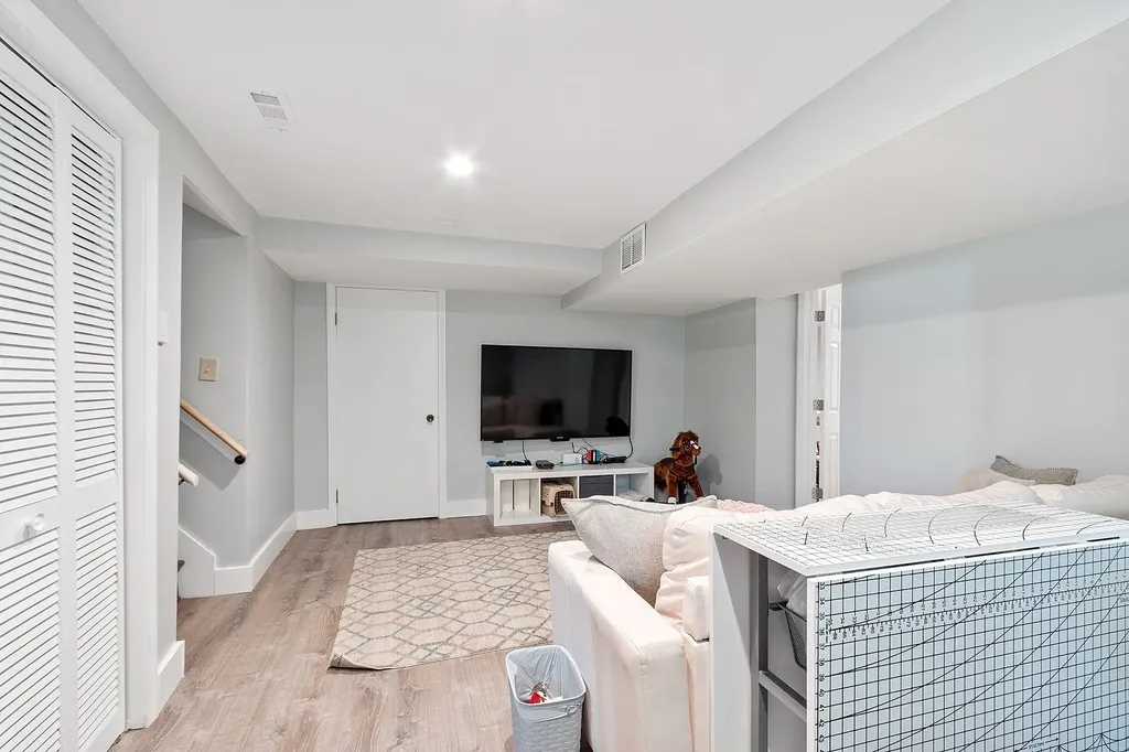 2 Candlewood Road Windham NH 03087