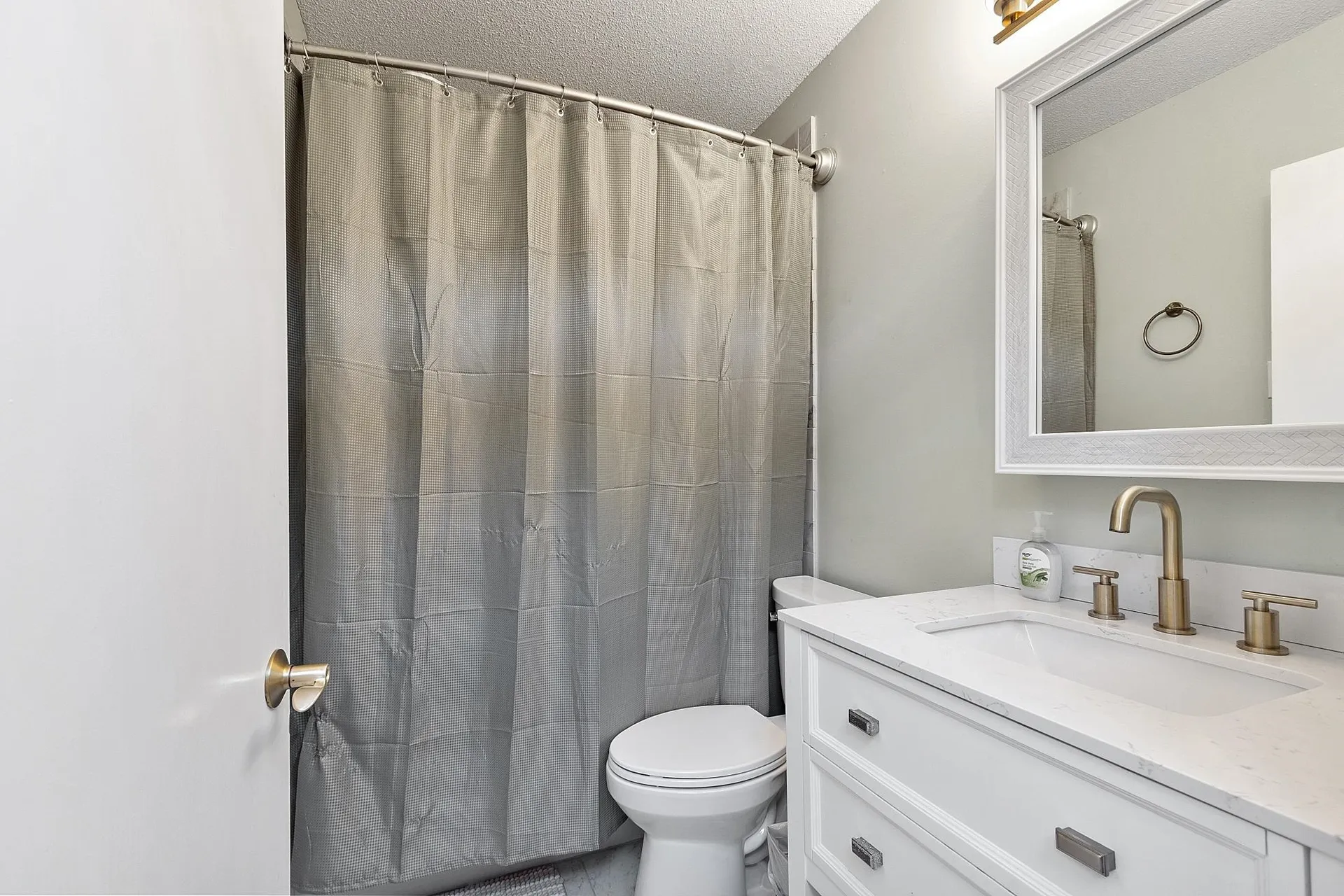 2 Candlewood Road Windham NH 03087