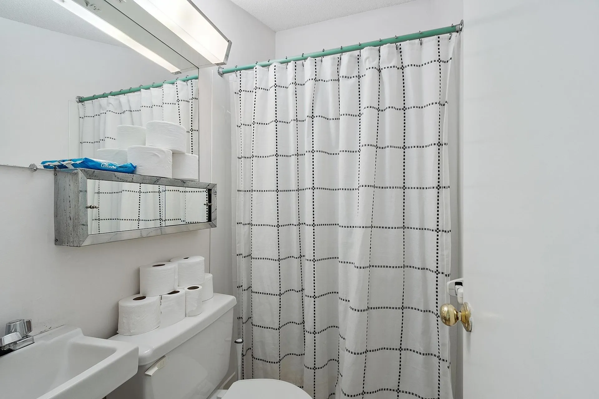 2 Candlewood Road Windham NH 03087