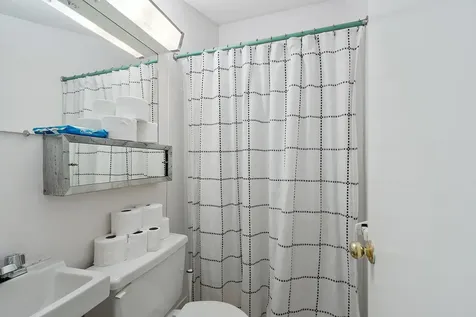 2 Candlewood Road Windham NH 03087