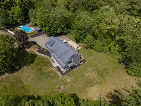 3 Evergreen Way East Kingston NH 03827