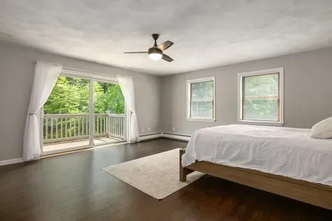 3 Evergreen Way East Kingston NH 03827