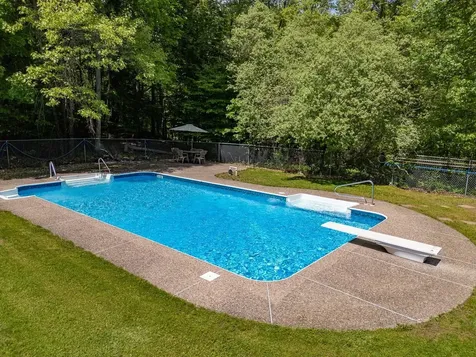 3 Evergreen Way East Kingston NH 03827