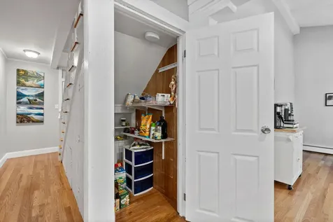 10 Hall Street Bedford NH 03110