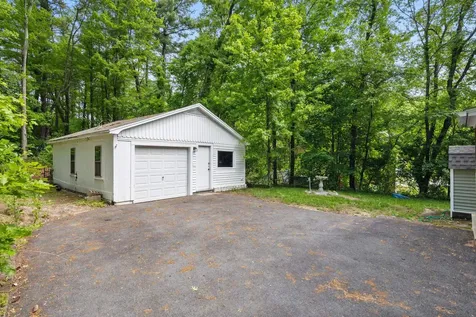 10 Hall Street Bedford NH 03110
