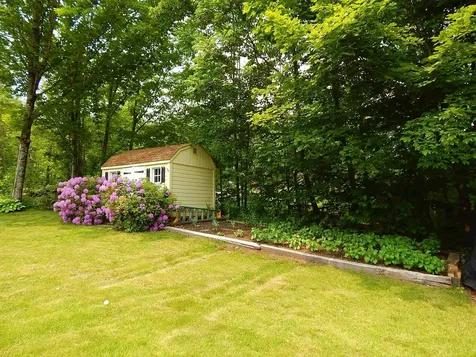 129 Lucas Pond Road Northwood NH 03261